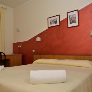 Economy Double or Twin Room