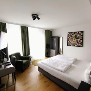 Comfort Double Room with Balcony Giant