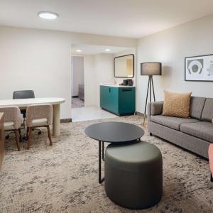 Two-Room King Suite with Bath Tub - Mobility Accessible