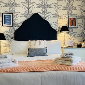 Double Room with Balcony and Sea View
