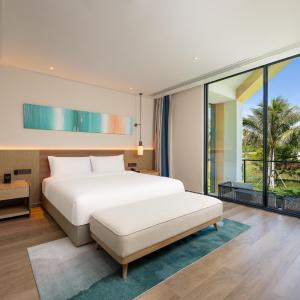 One-Bedroom King Suite