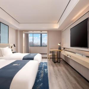 Twin Room with Lake View