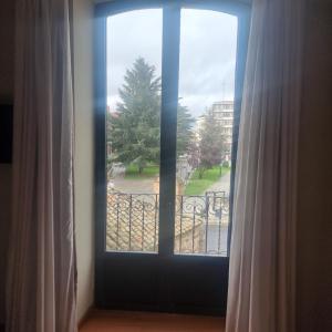 Double or Twin Room with City View