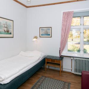 Single Room with Private Bathroom
