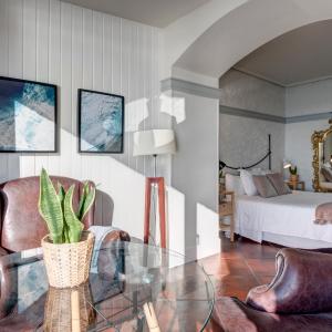 Double or Twin Room with Sea View