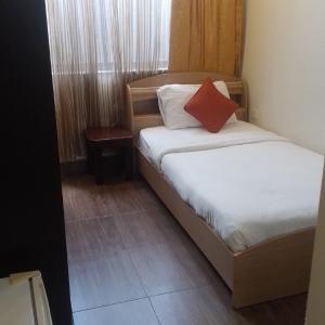 Single Room with Bath