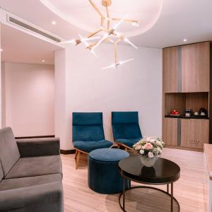 Family Room with Balcony with Free Herbal Foot Bath 15 mins