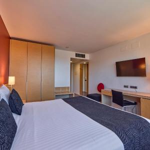 Double or Twin Room with Free Parking