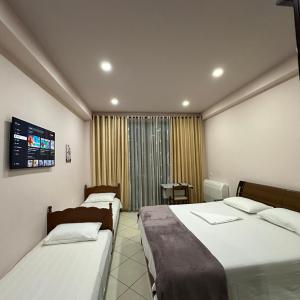 Quadruple Room with Lake View