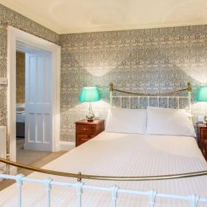 Double or Twin Room with Woodland View