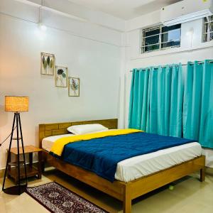 Two-Bedroom Deluxe Apartment with Balcony