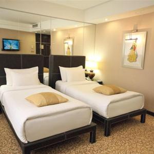 Double or Twin Room with Bathroom