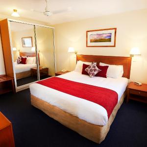 Deluxe One-Bedroom Lodge