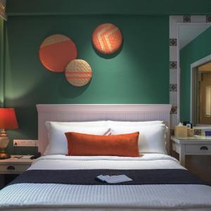 Executive Queen Room