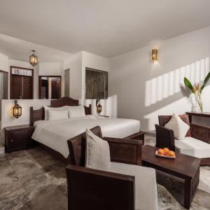 Superior Family Connecting Room with Garden View