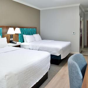 Room with Two Queen Beds - Non-Smoking