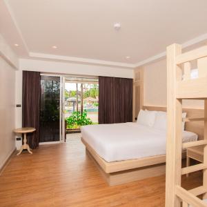 Family Room with Bunk Bed