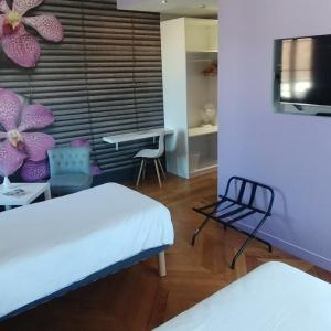 Large Twin Room