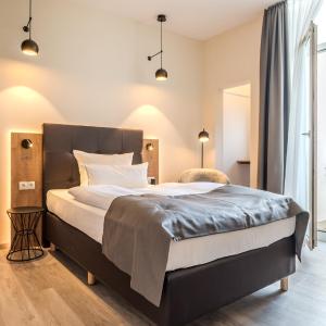 Standard Single Apartment