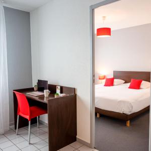 One Bedroom Apartment