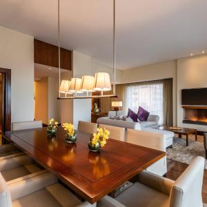 Executive lounge access, 1 Bedroom Presidential Suite