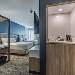 Queen Suite with Two Queen Beds and Trundle Sofa - Hearing Accessible