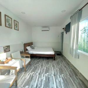 Bungalow - Water Front 