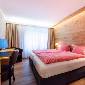 Twin Room with Lake View