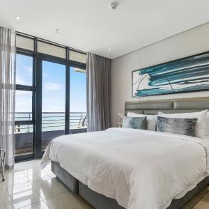 Superior One-Bedroom Apartment with Sea View