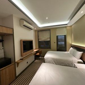 Two-Bedroom Suite
