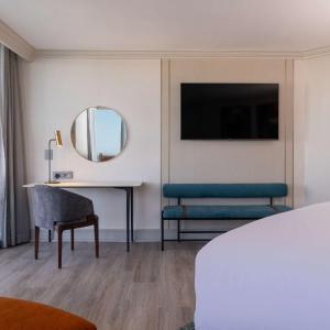 Collection Premium Room - Balcony and Marina View