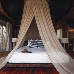 Tree Villa with Private Pool