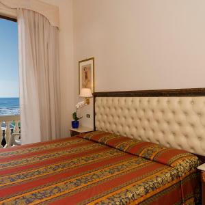 Double Room with Balcony and Sea View