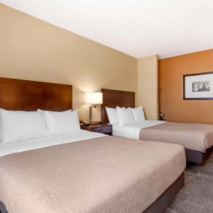 Queen Room with Two Queen Beds - Non-Smoking