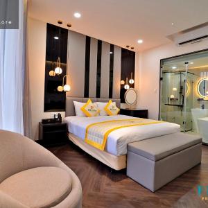 Deluxe Double Room with Bath
