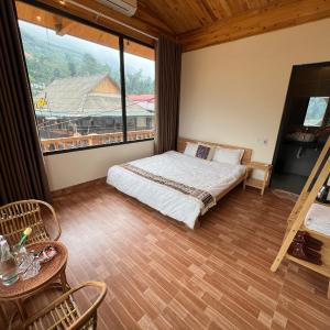 Double Room with Mountain View