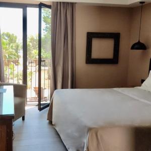Large Double or Twin Room