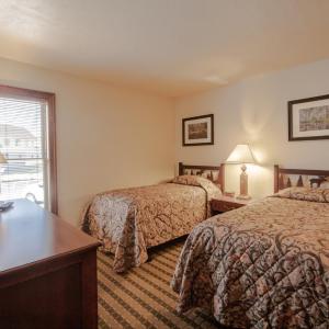 Deluxe One-Bedroom Apartment (6 Adults)