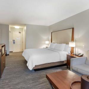King Room with Sofa Bed - Non Smoking