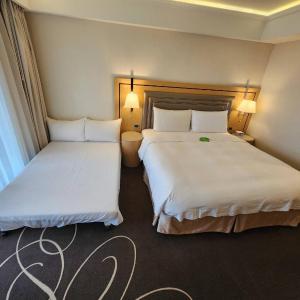 Triple Room with City View