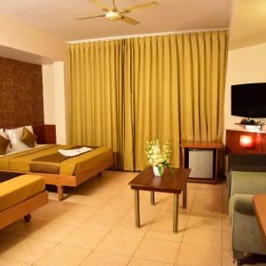 Deluxe Triple Room