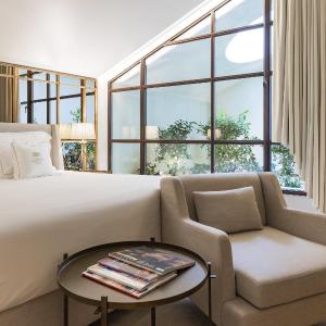 Premium King Room