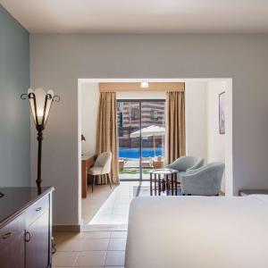 Superior Room - Pool View