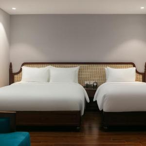 Triple Room with View
