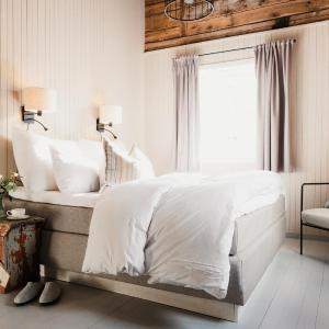 Harbor Cabin Suite