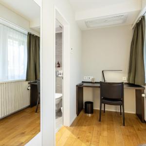 Classic Single Room with Air Conditioning
