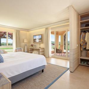 Junior Suite with Garden View
