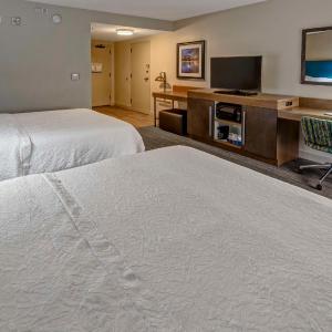 Queen Room with Two Queen Beds - Mobility and Hearing Access/Non-Smoking