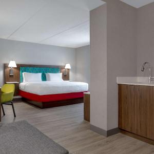 King Room with Sofa Bed - Non-Smoking