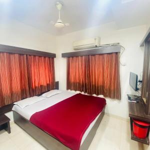 Deluxe Double Room (2 Adults + 1 Child)